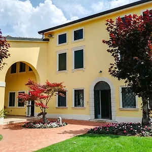 Gasthof Montenero, Cavalcaselle
